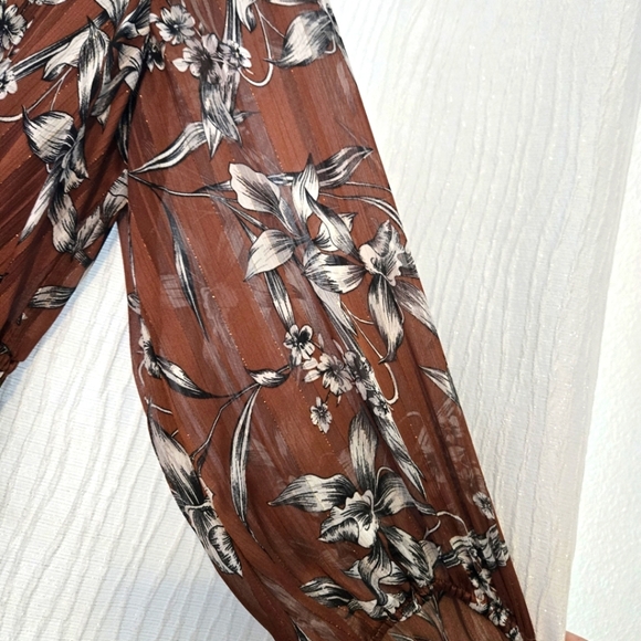 Taylor Floral-Print Fit & Flare Dress - Picture 5 of 10